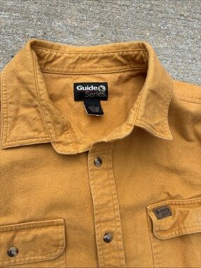 Series Guide men’s flannel shirt